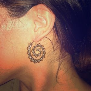 Gypsy classic spiral hoops